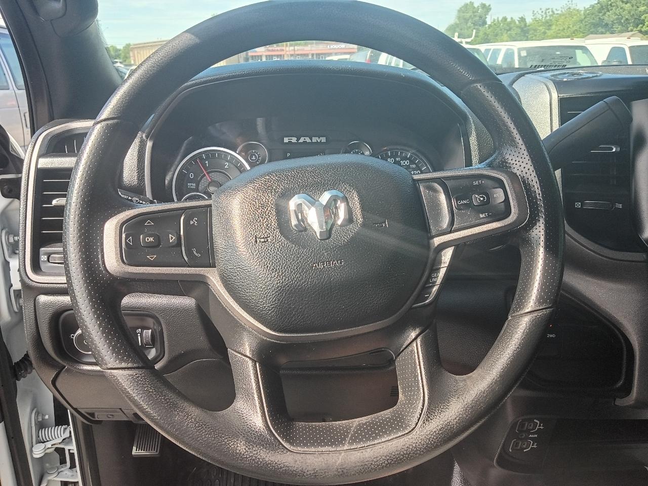 RAM 3500 Tradesman Crew Cab 4WD DRW 2024