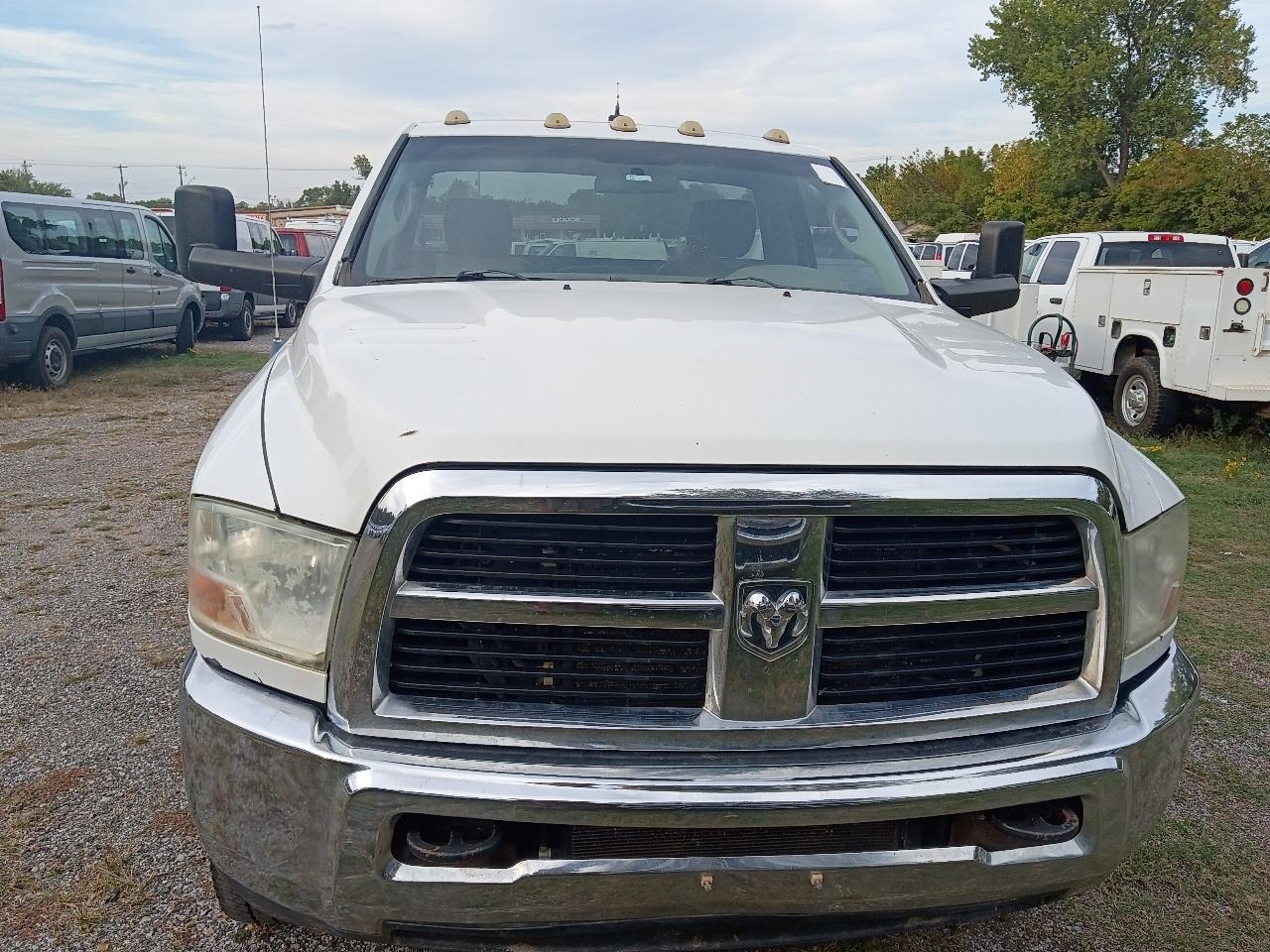 Dodge Ram 3500 Regular Cab DRW 2WD 2011