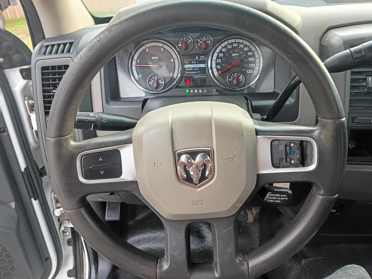 Dodge Ram 3500 Regular Cab DRW 2WD 2011