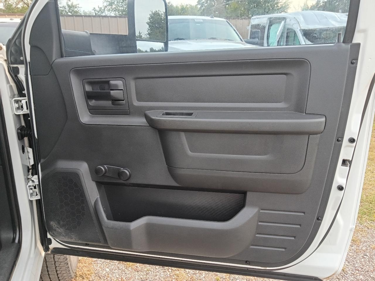 Dodge Ram 3500 Regular Cab DRW 2WD 2011