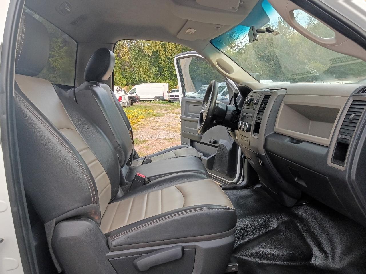Dodge Ram 3500 Regular Cab DRW 2WD 2011