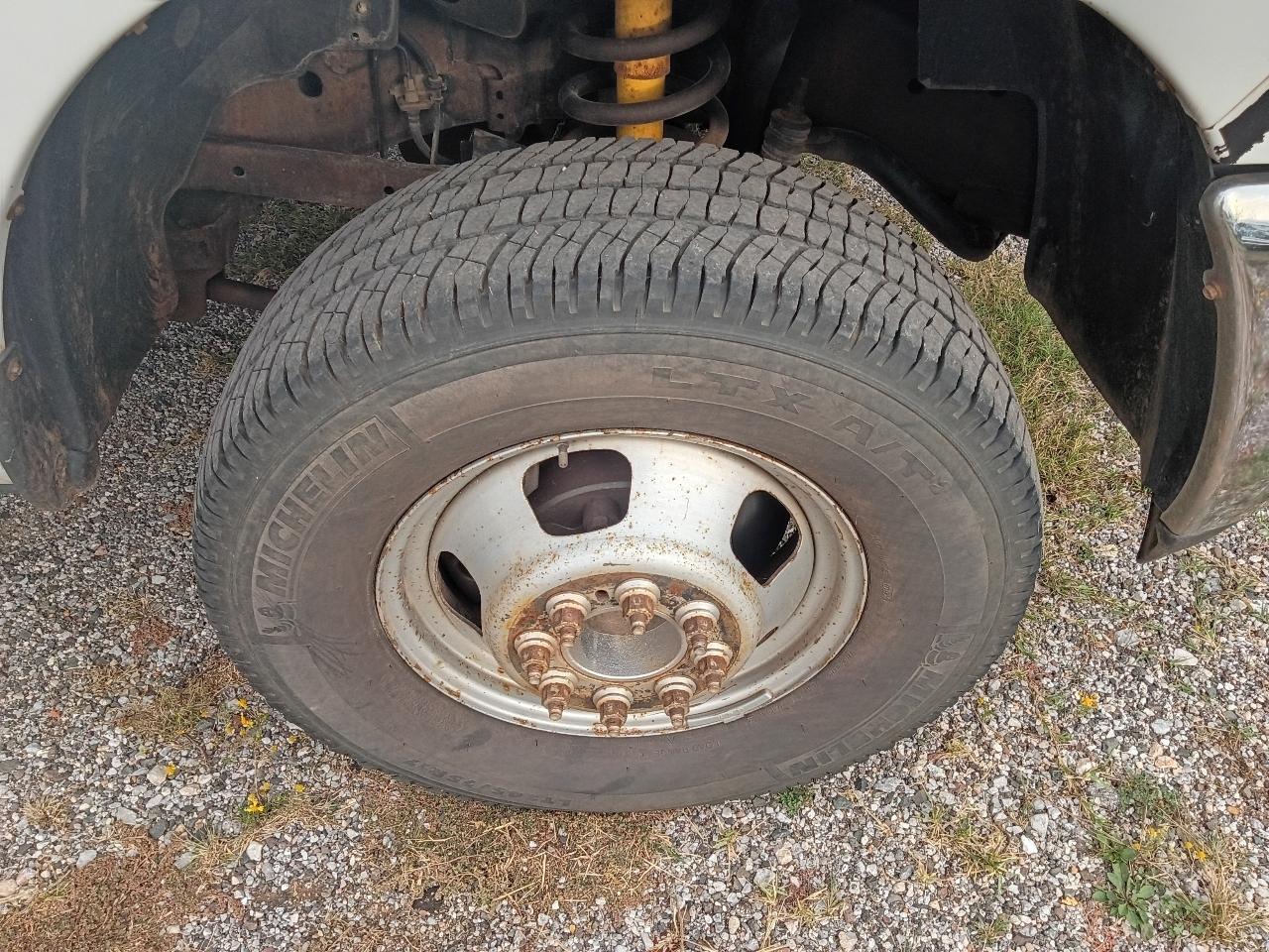 Dodge Ram 3500 Regular Cab DRW 2WD 2011