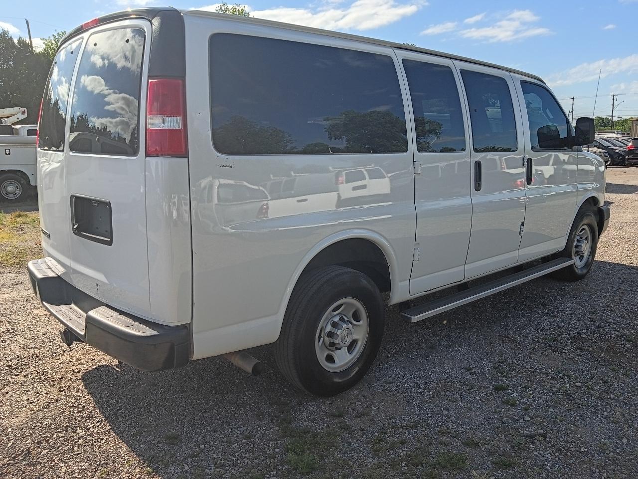 Chevrolet Express LS 3500 2019