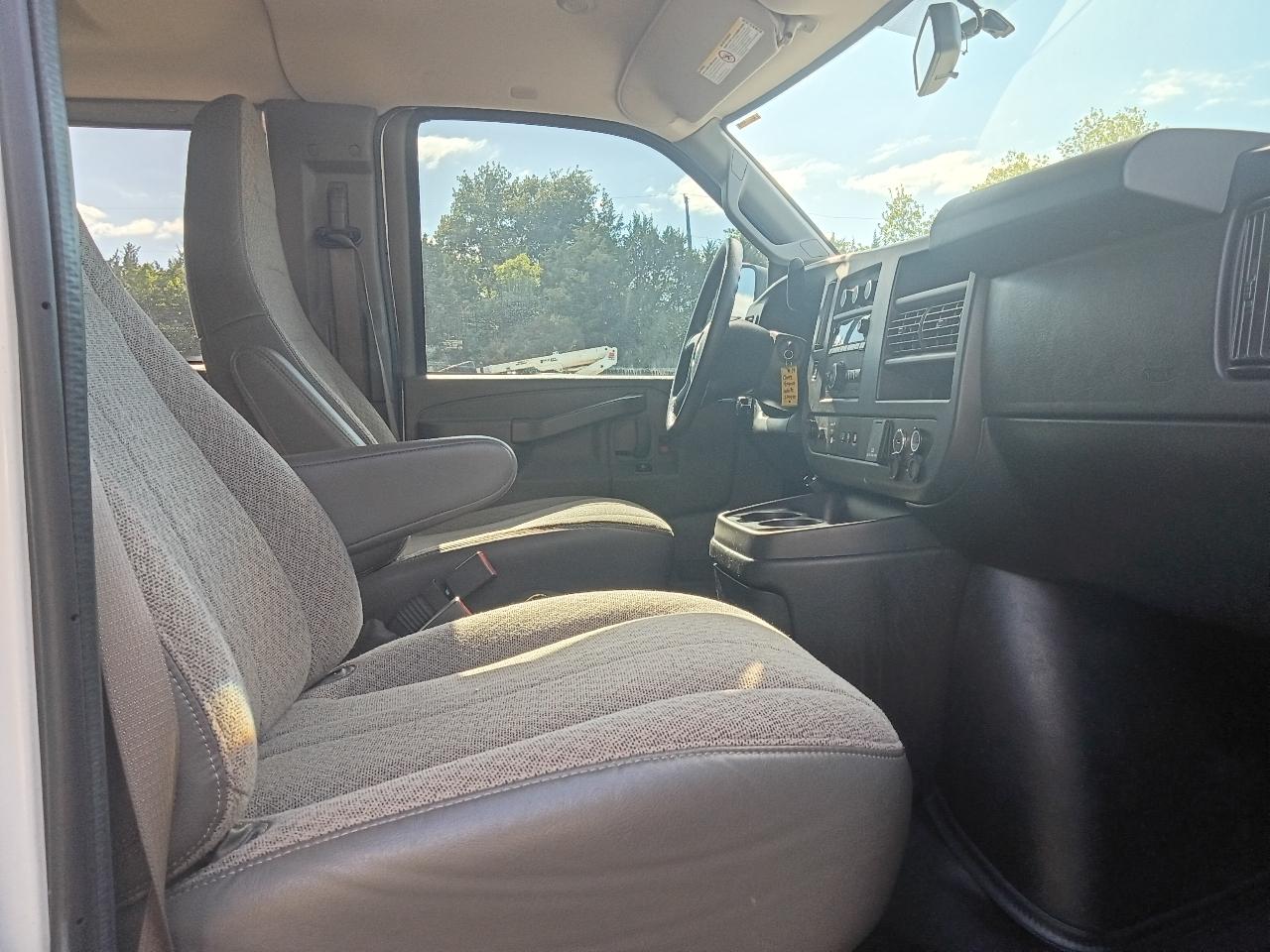 Chevrolet Express LS 3500 2019
