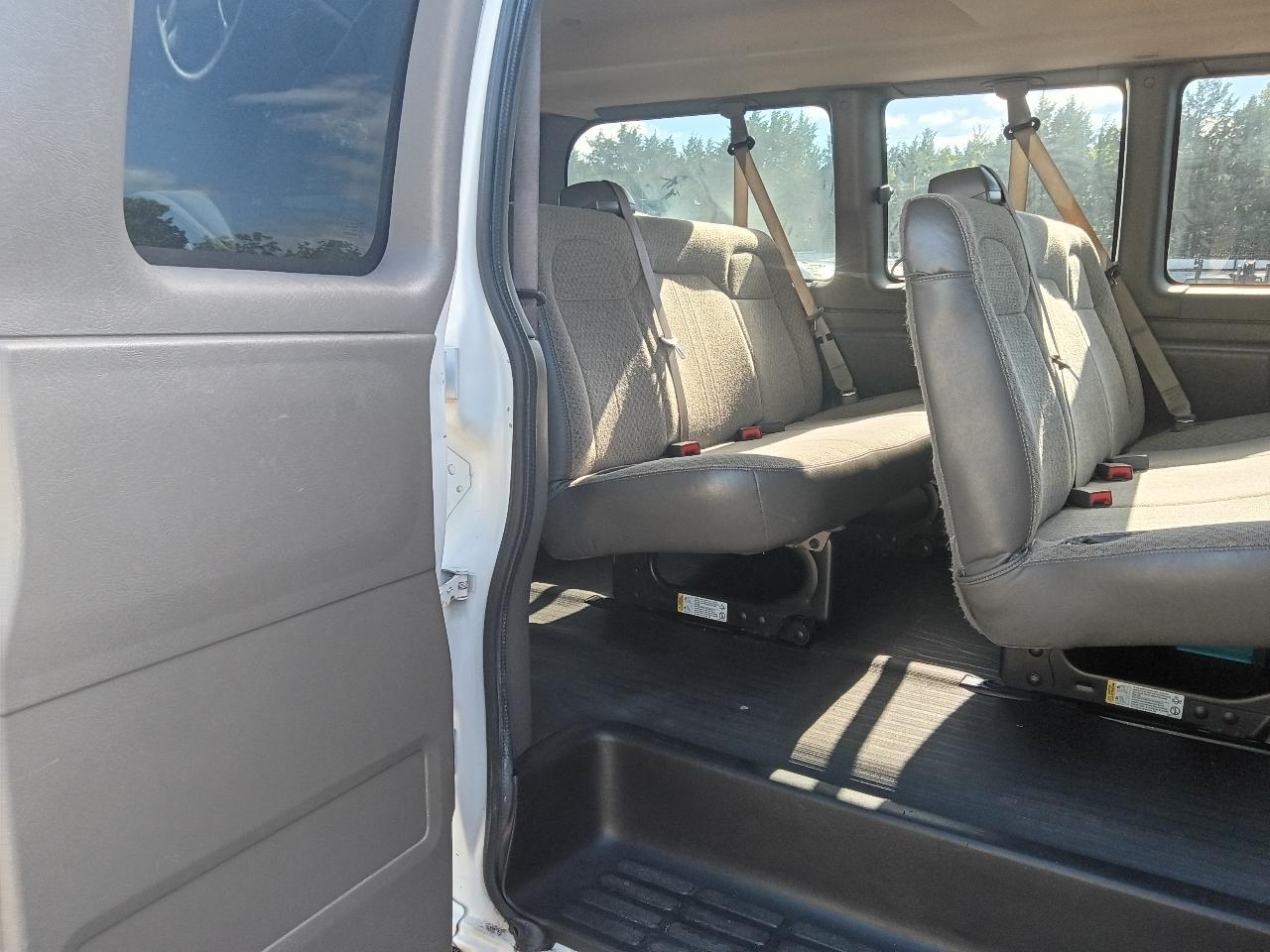 Chevrolet Express LS 3500 2019