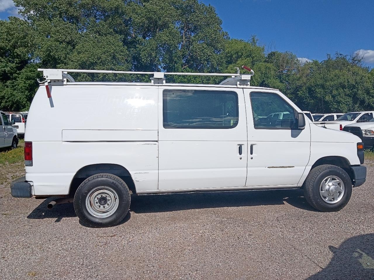 Ford Econoline E-250 2013