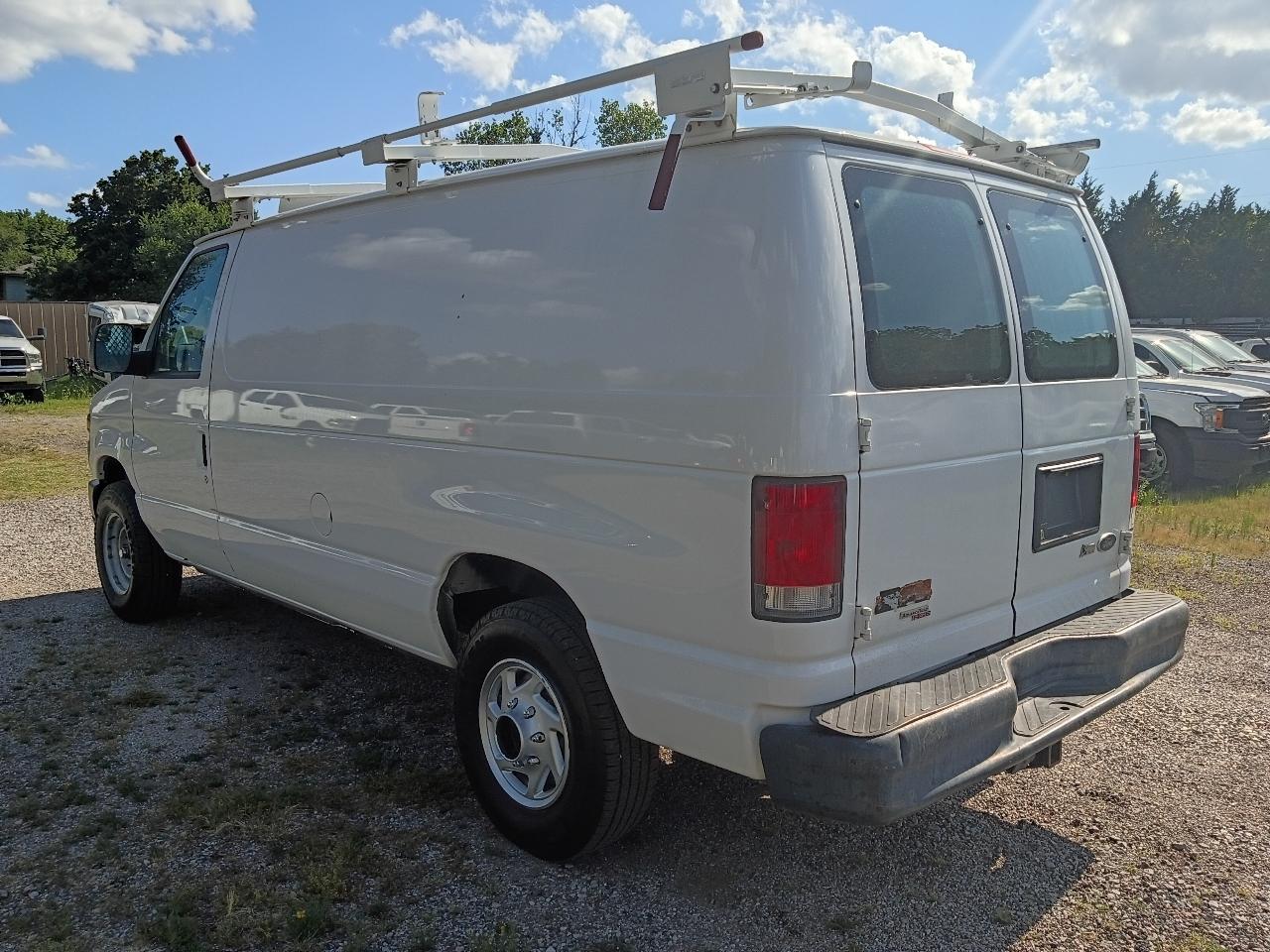 Ford Econoline E-250 2013