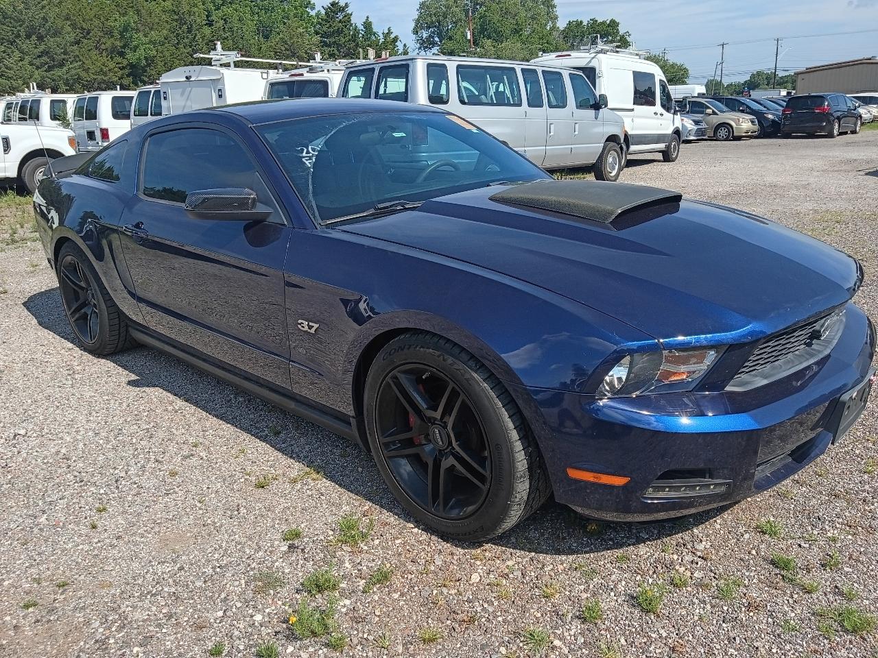 Ford Mustang V6 Coupe 2012