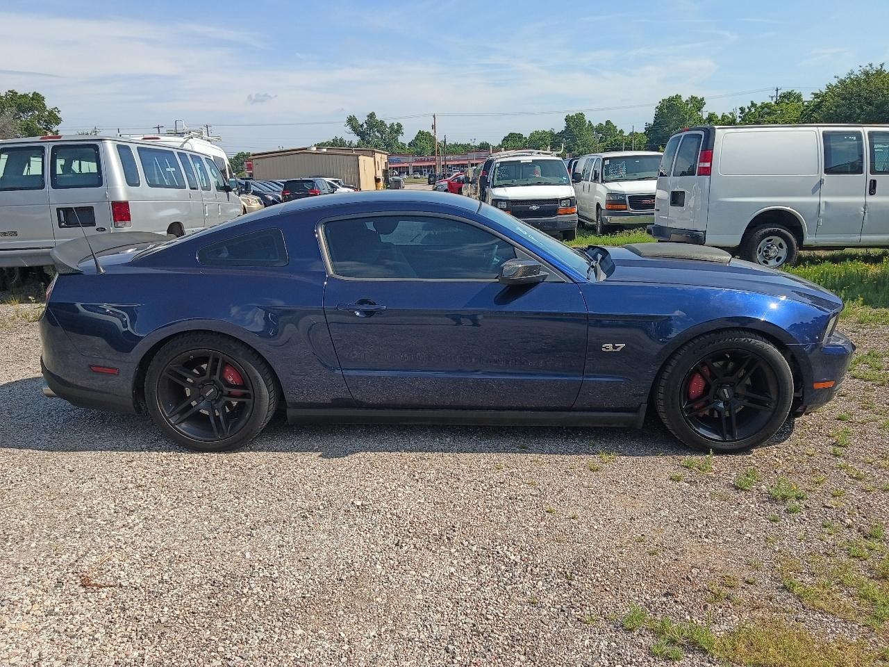 Ford Mustang V6 Coupe 2012