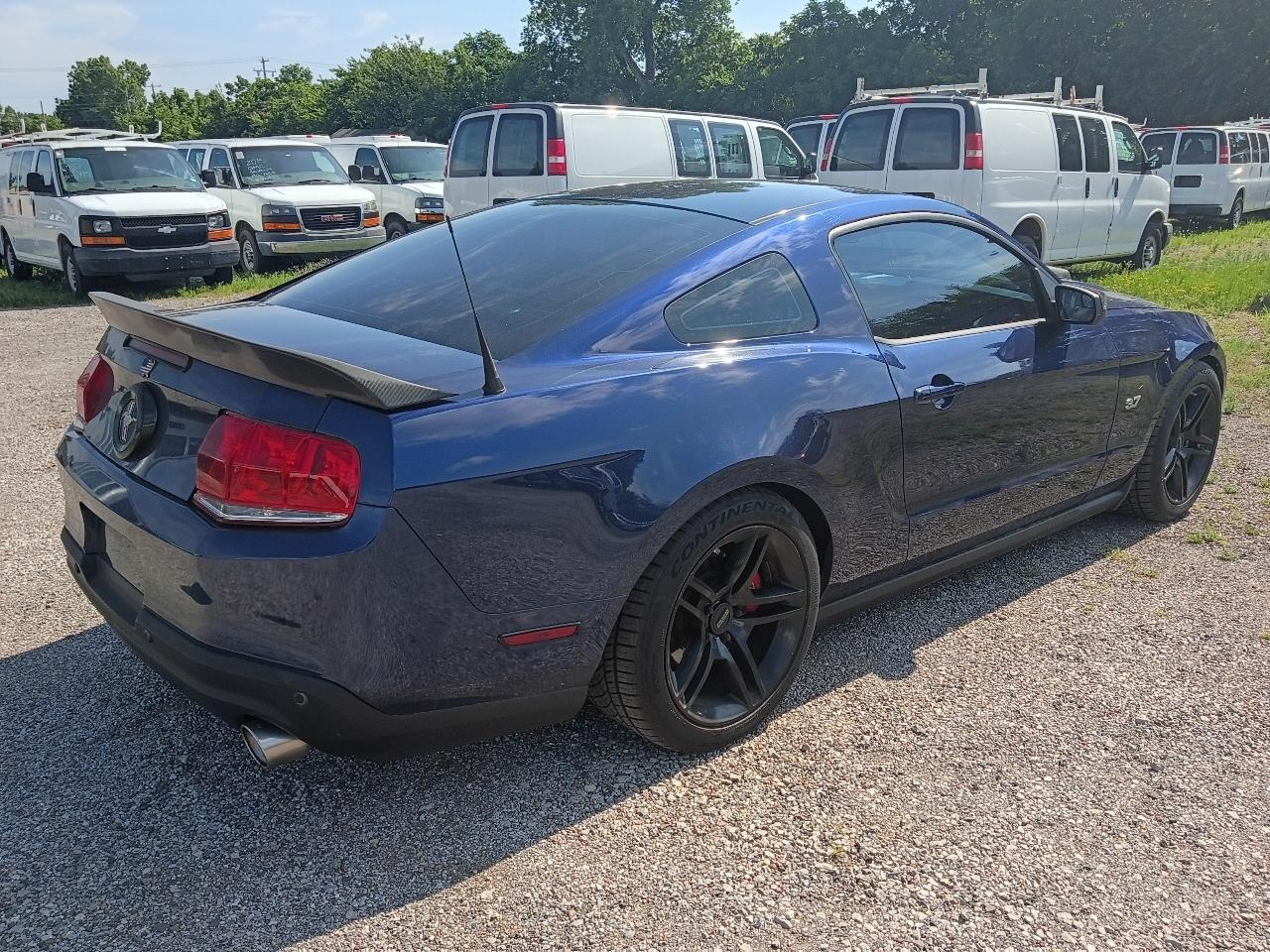 Ford Mustang V6 Coupe 2012