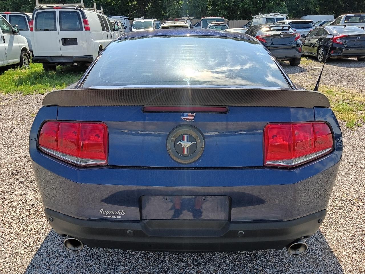 Ford Mustang V6 Coupe 2012