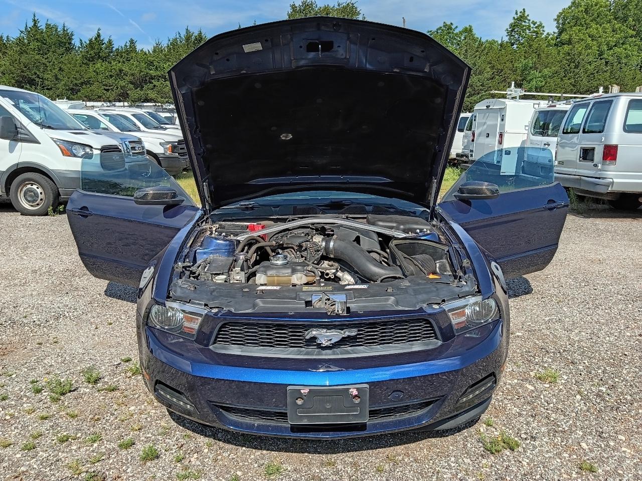 Ford Mustang V6 Coupe 2012