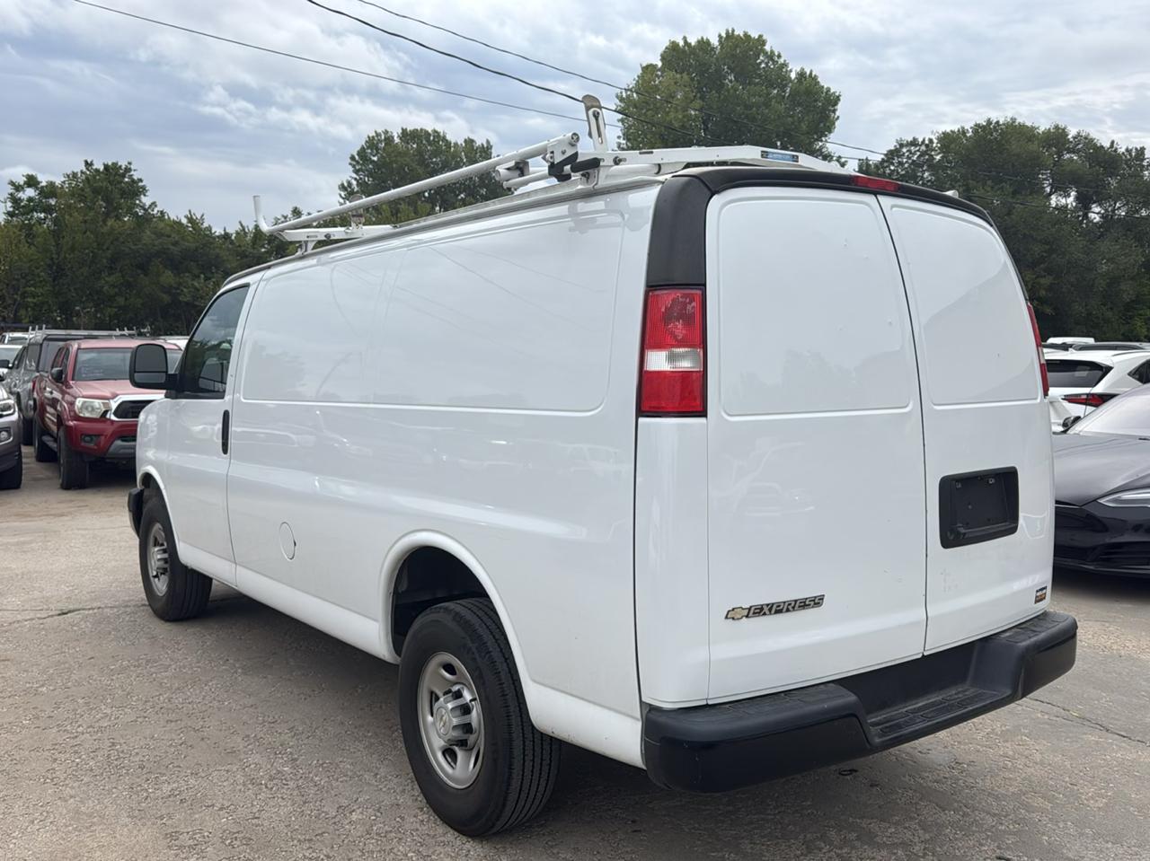 Chevrolet Express 2500 Cargo 2023