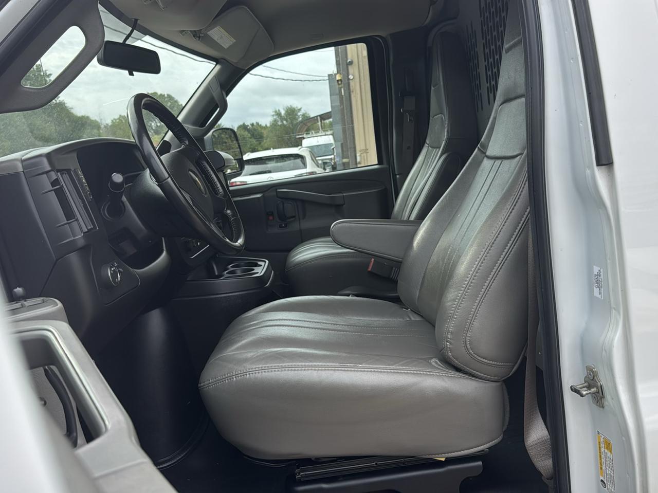 Chevrolet Express 2500 Cargo 2023