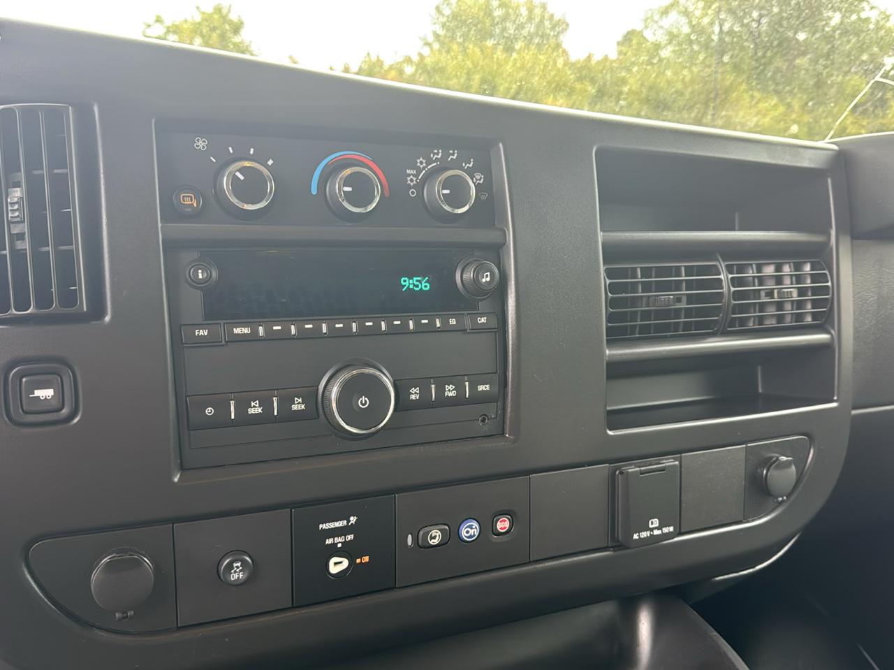 Chevrolet Express 2500 Cargo 2023