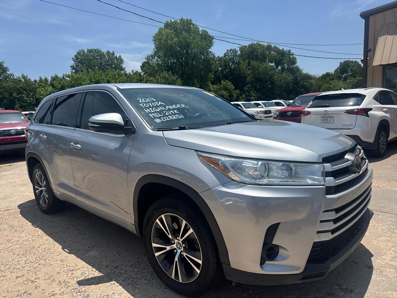 Toyota Highlander LE FWD I4 2017