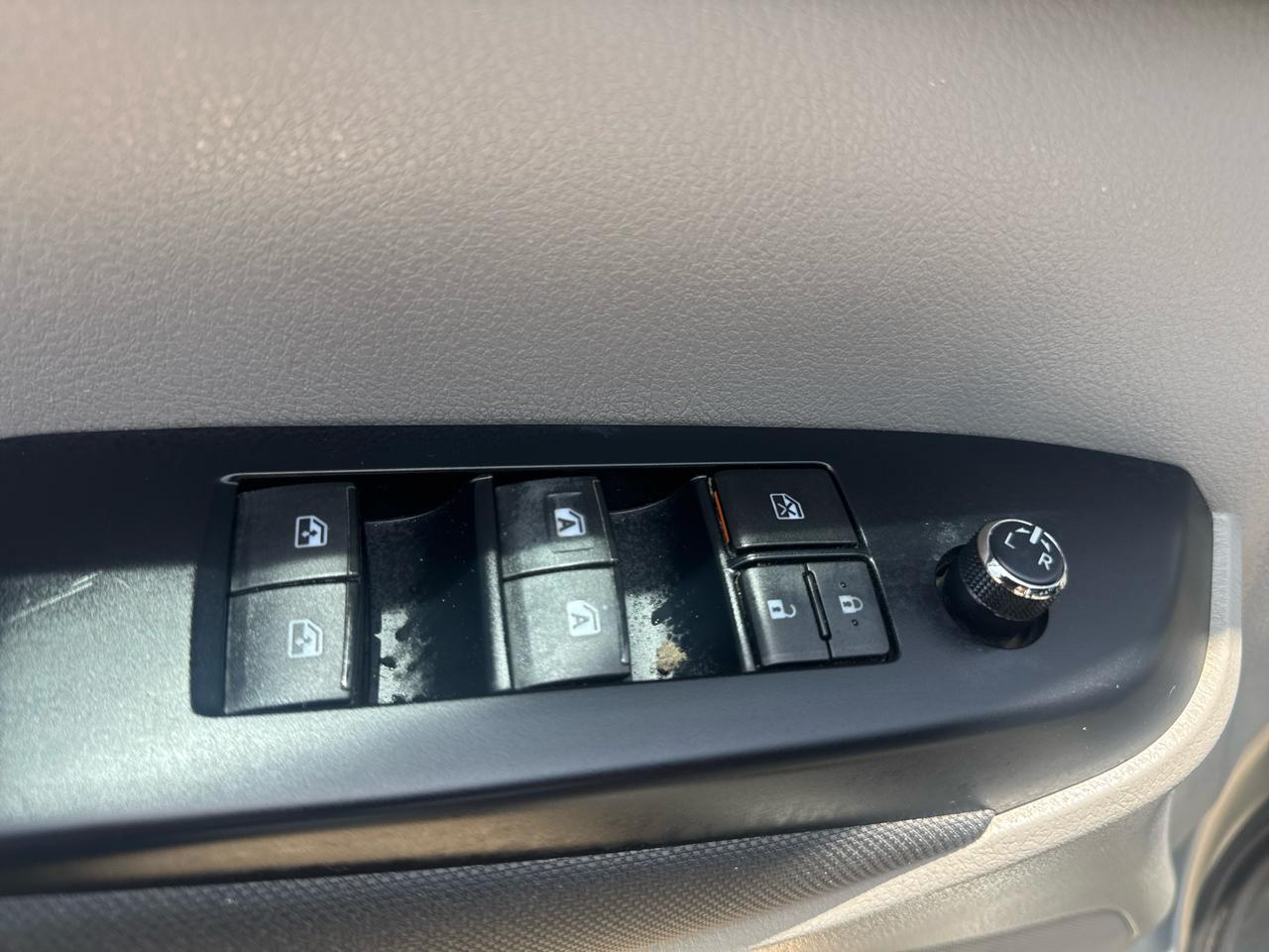 Toyota Highlander LE FWD I4 2017