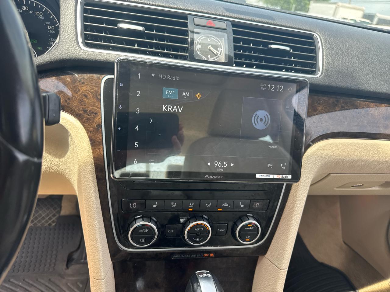 Volkswagen Passat 2.0L TDI SE AT 2014