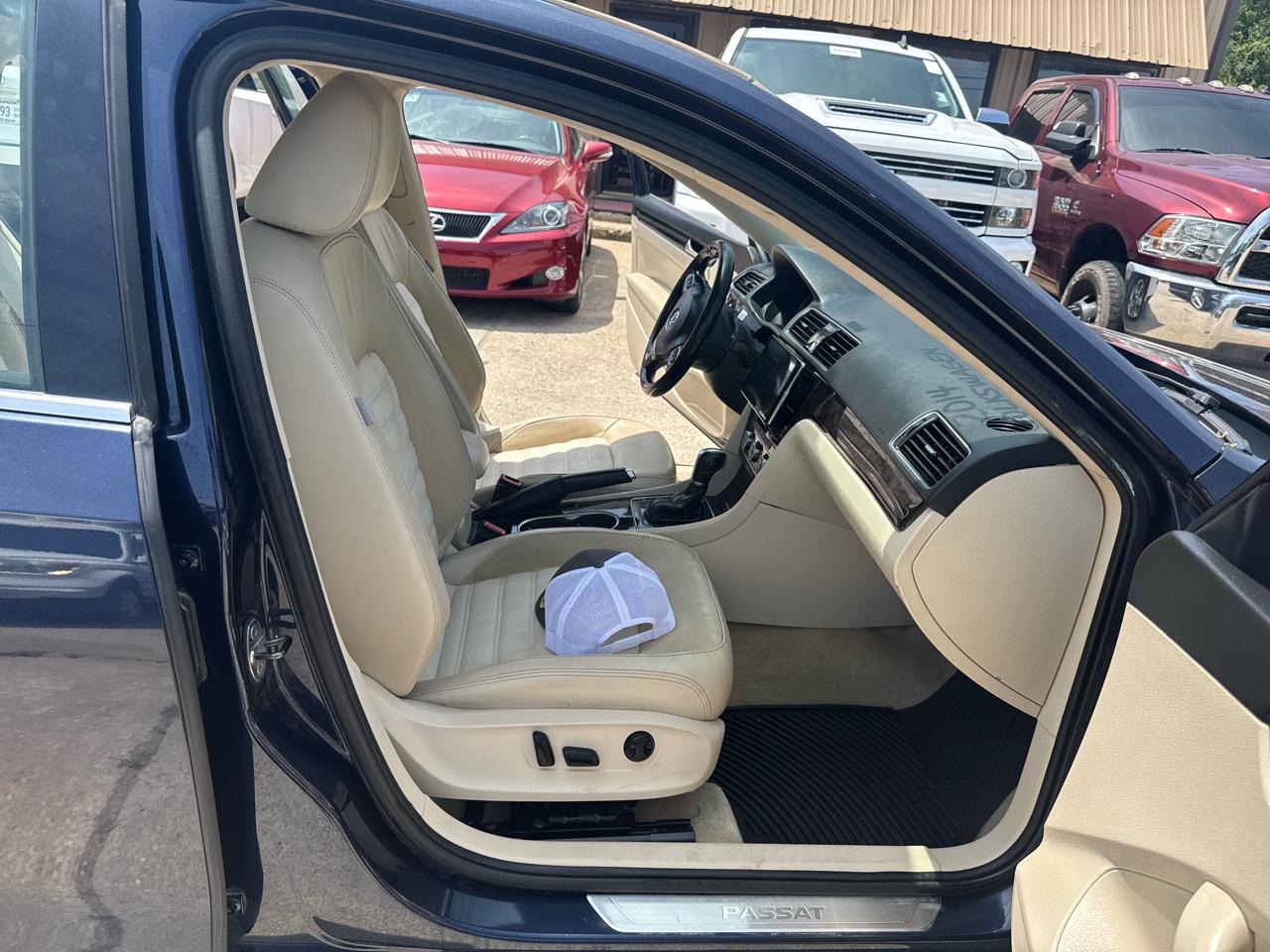 Volkswagen Passat 2.0L TDI SE AT 2014