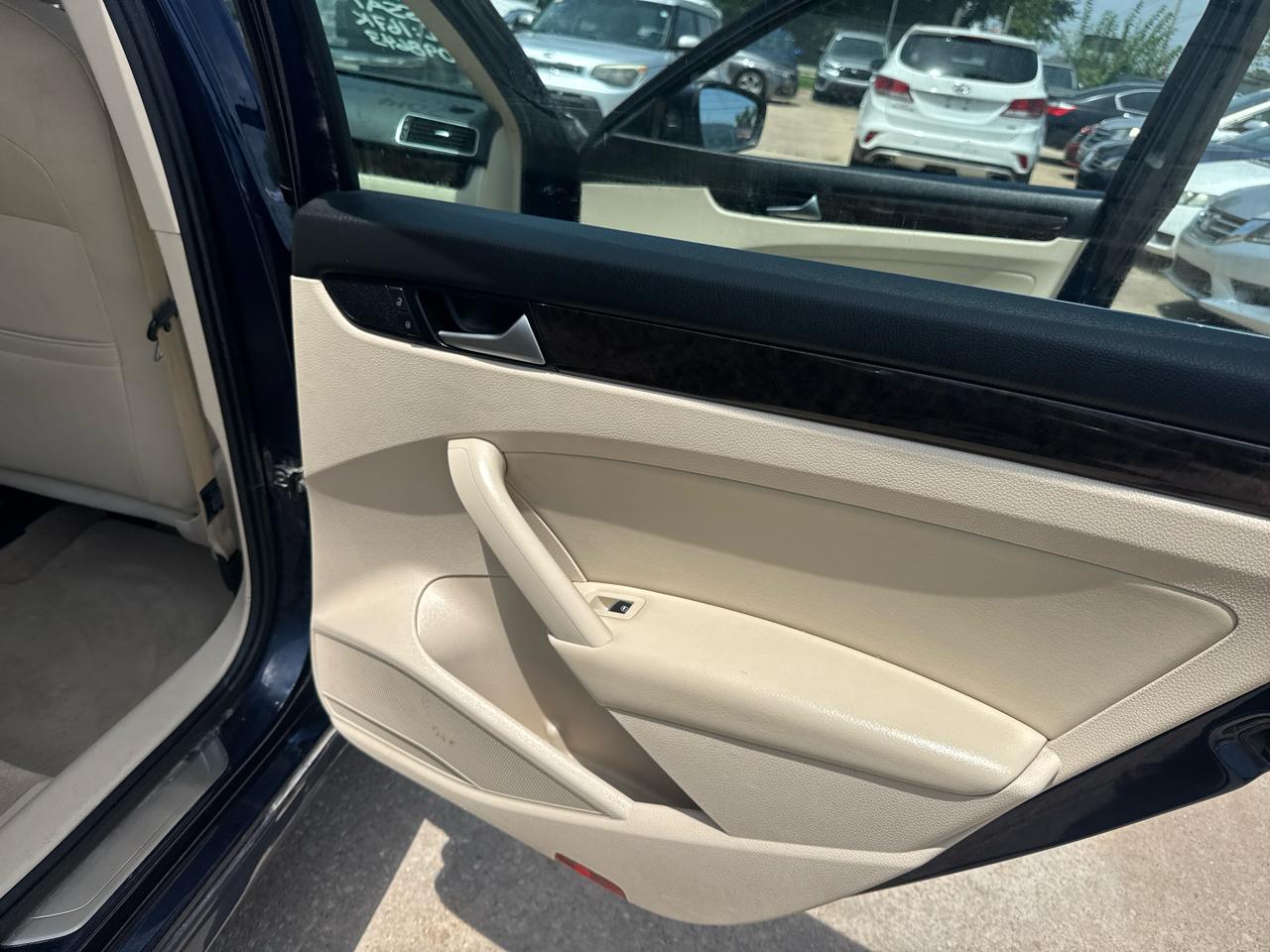 Volkswagen Passat 2.0L TDI SE AT 2014