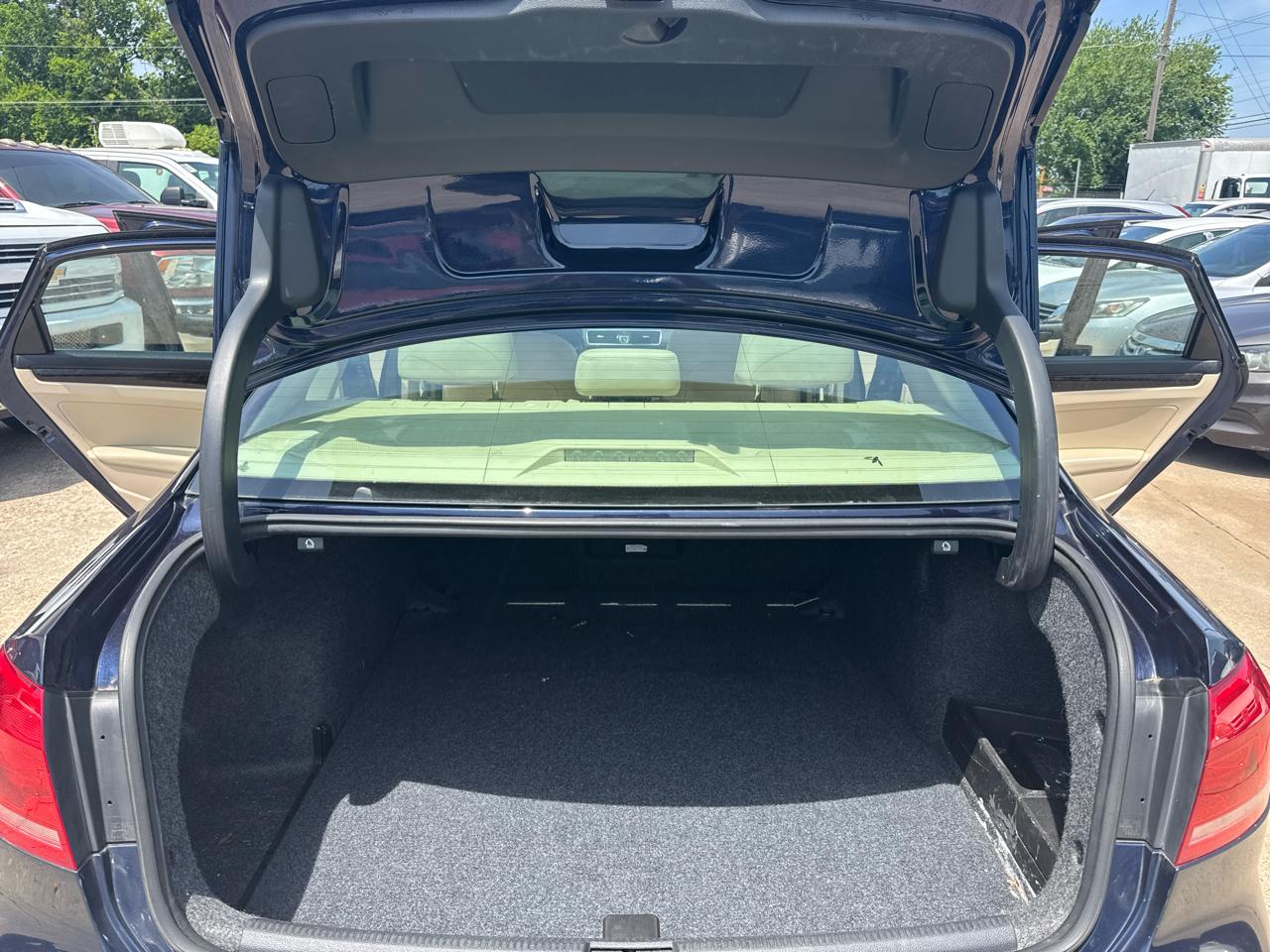 Volkswagen Passat 2.0L TDI SE AT 2014