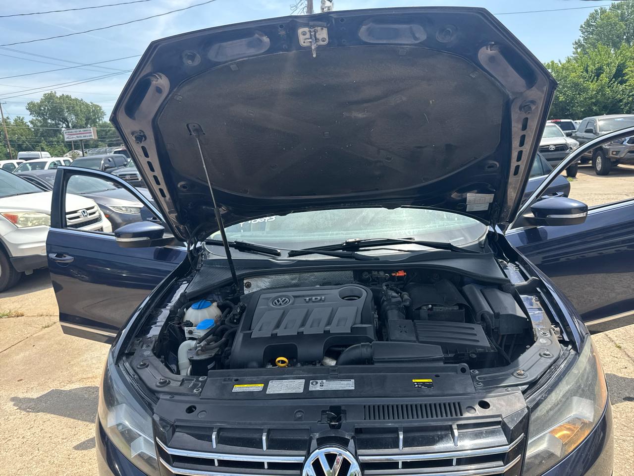 Volkswagen Passat 2.0L TDI SE AT 2014