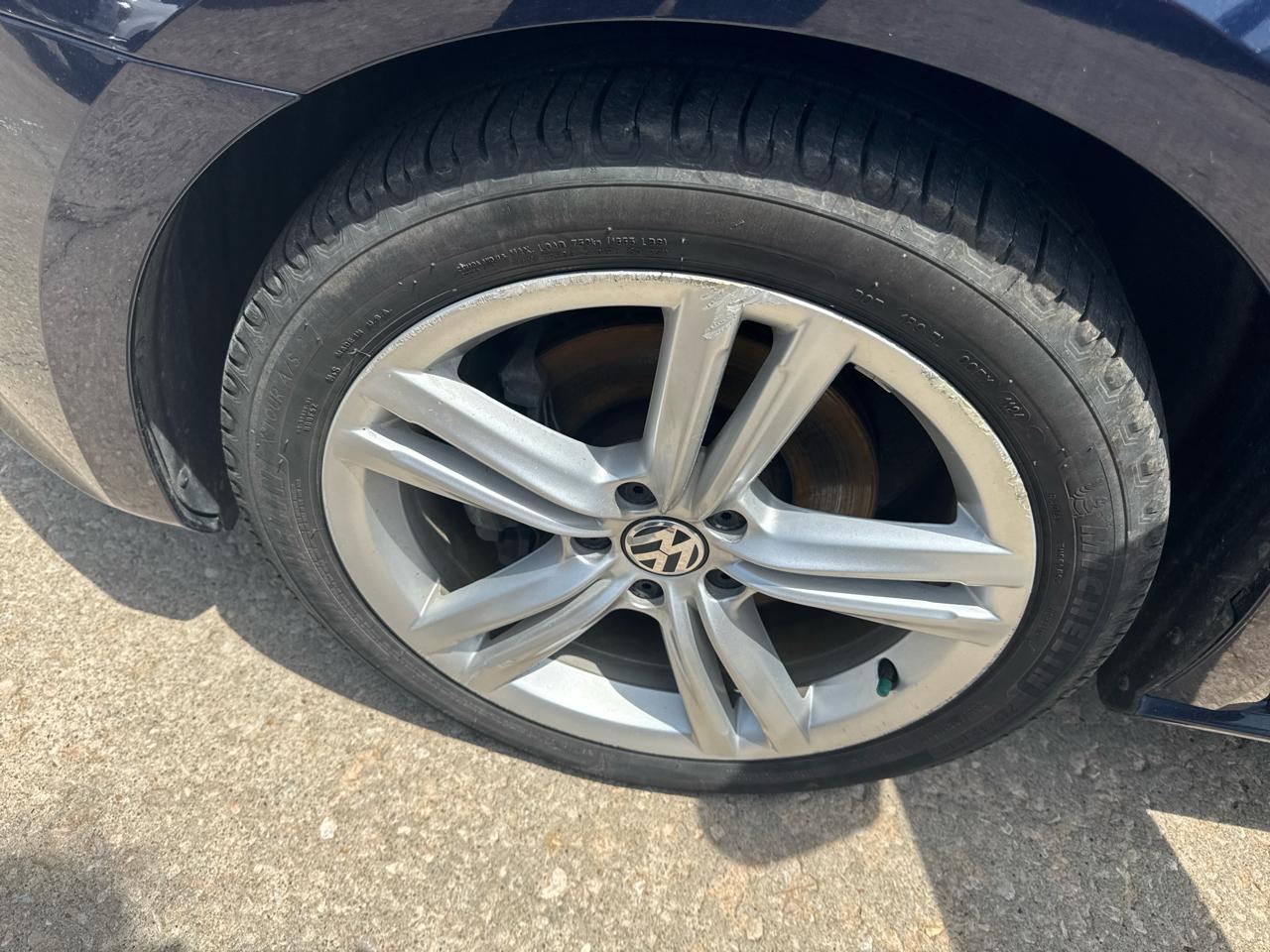Volkswagen Passat 2.0L TDI SE AT 2014