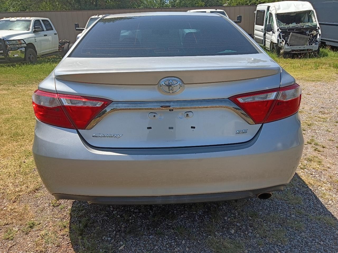 Toyota Camry SE 2015
