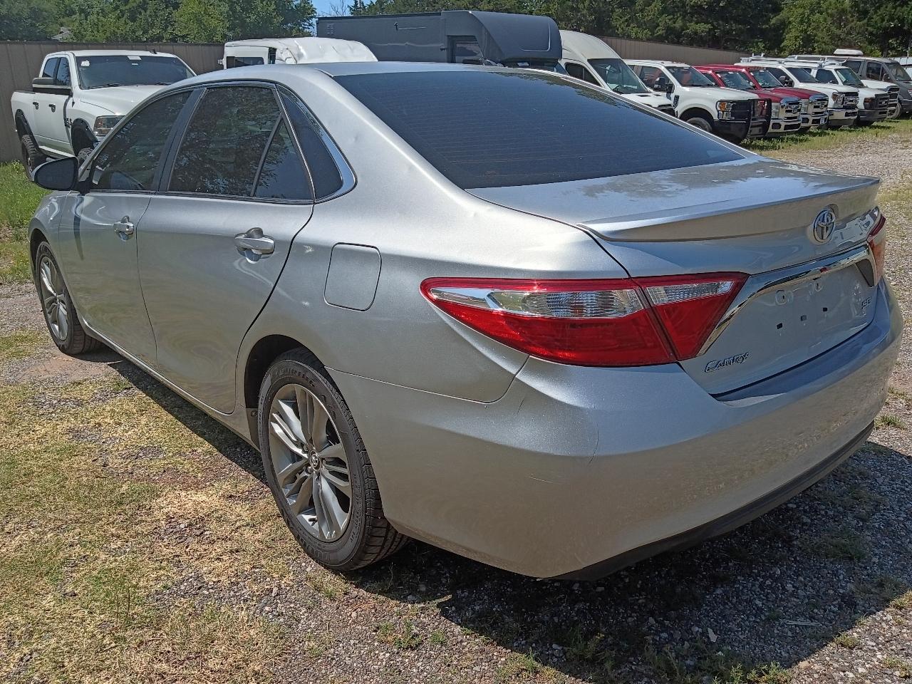 Toyota Camry SE 2015