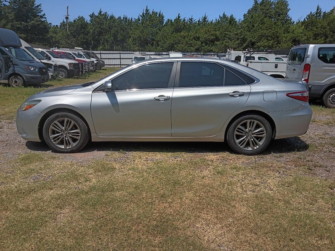 Toyota Camry SE 2015