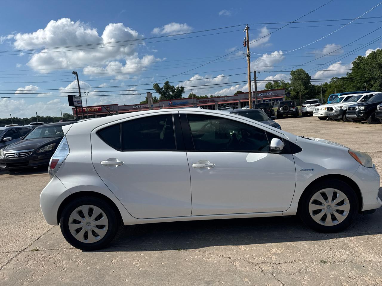 Toyota Prius c One 2013