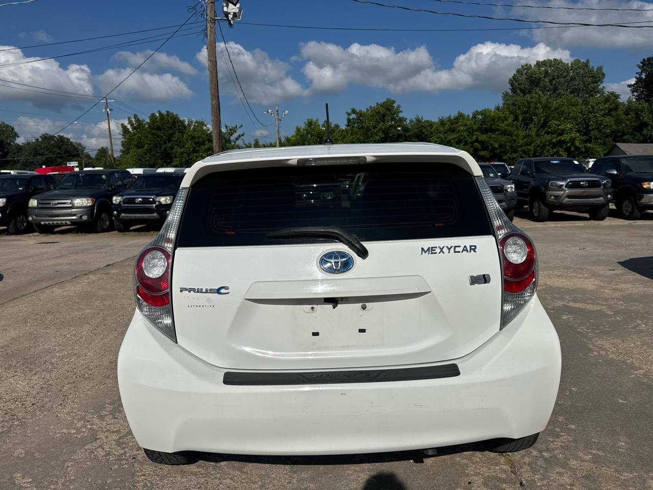 Toyota Prius c One 2013