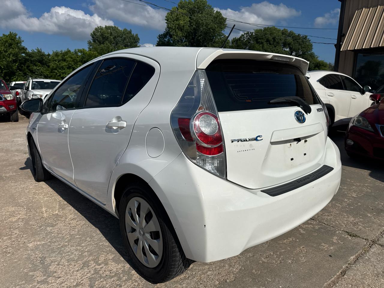 Toyota Prius c One 2013
