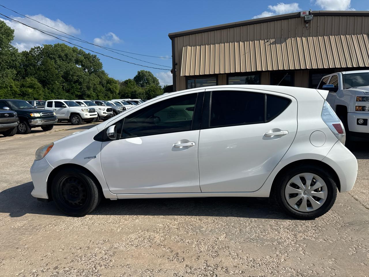 Toyota Prius c One 2013