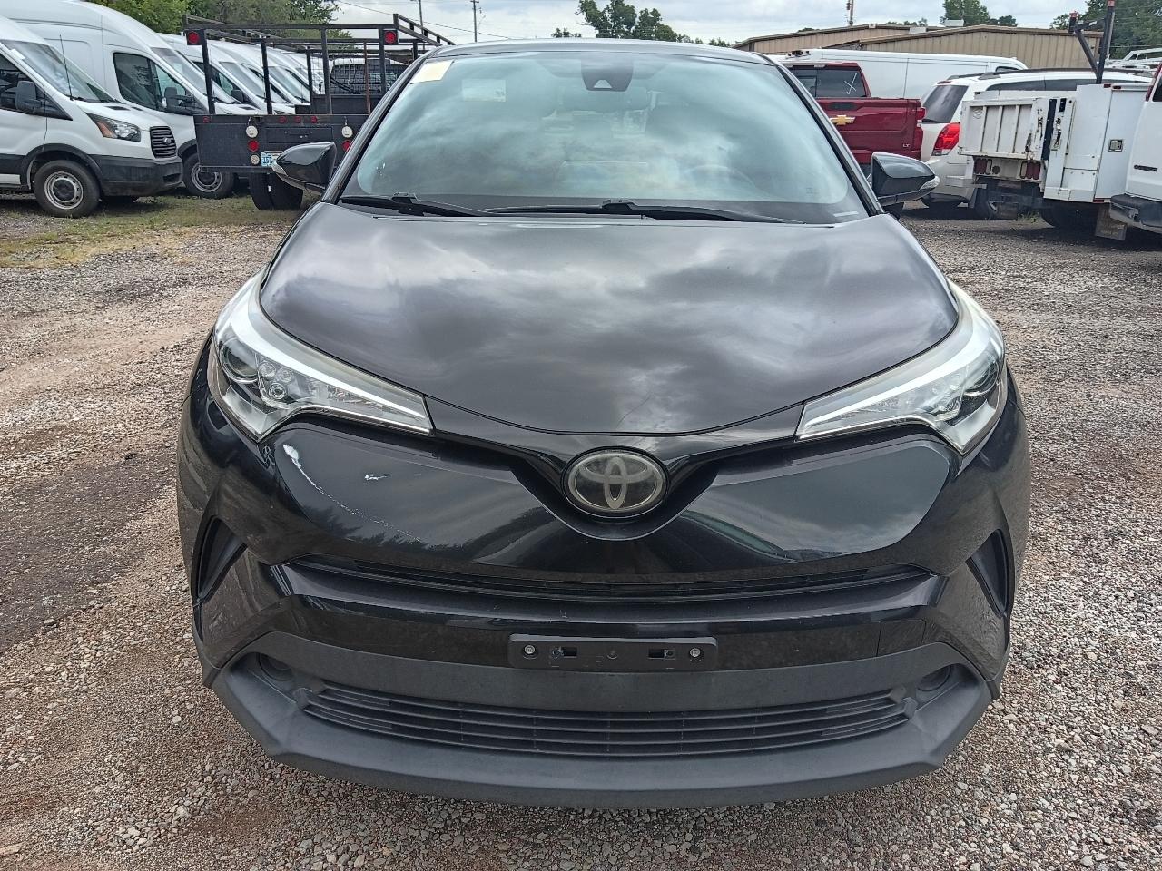Toyota C-HR LE 2019