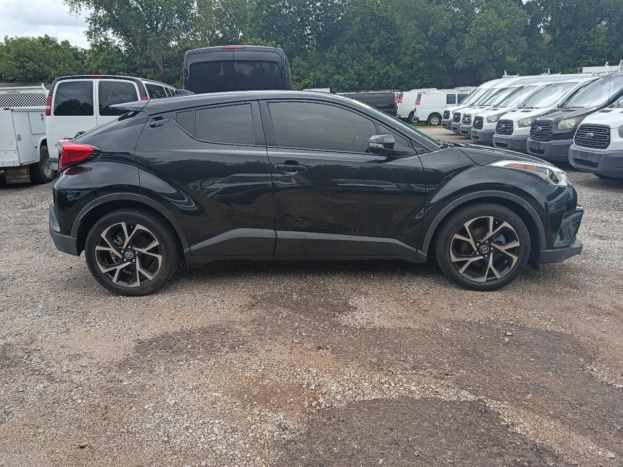 Toyota C-HR LE 2019