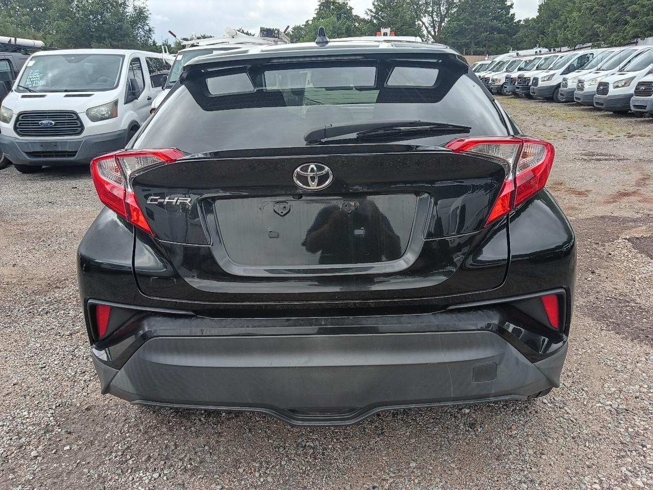 Toyota C-HR LE 2019