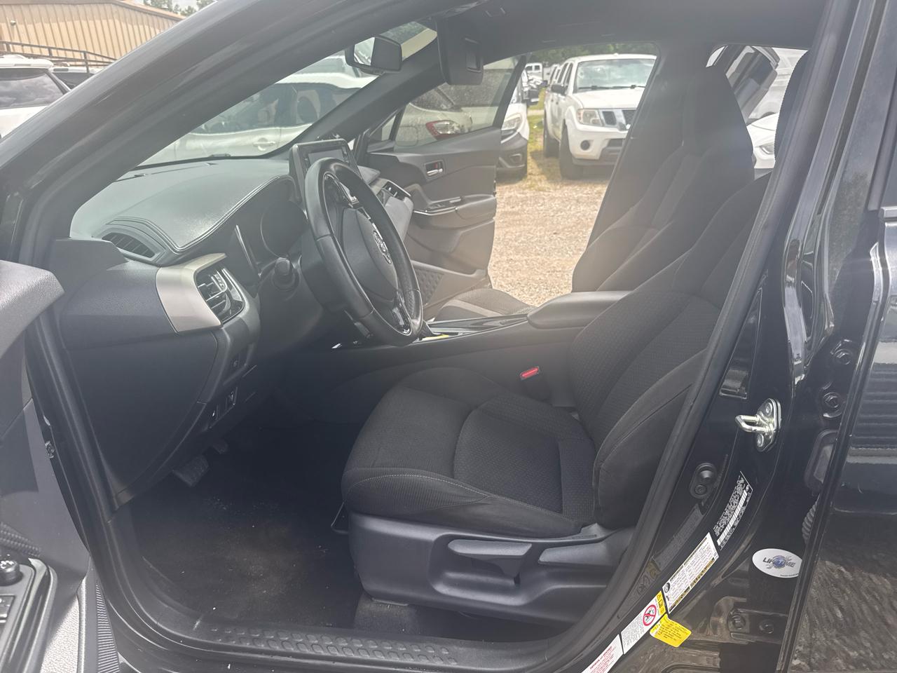 Toyota C-HR LE 2019