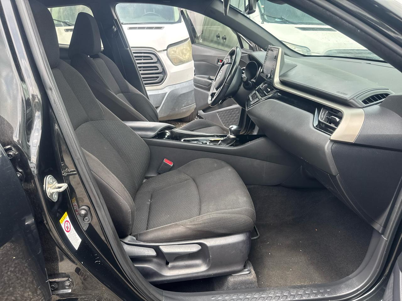 Toyota C-HR LE 2019