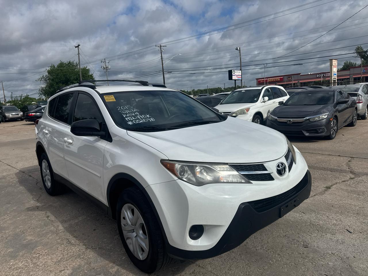 Toyota RAV4 LE FWD 2015