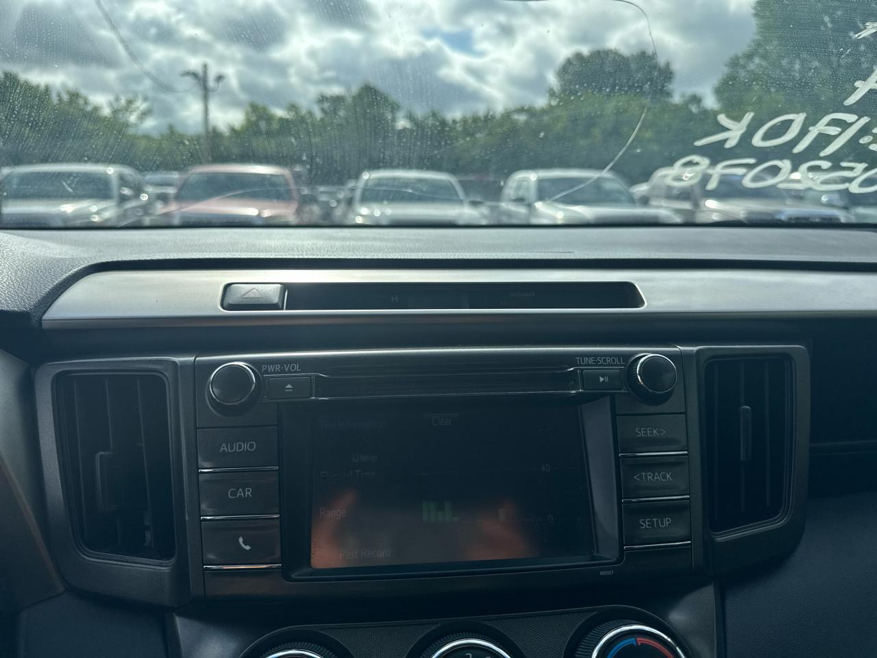 Toyota RAV4 LE FWD 2015