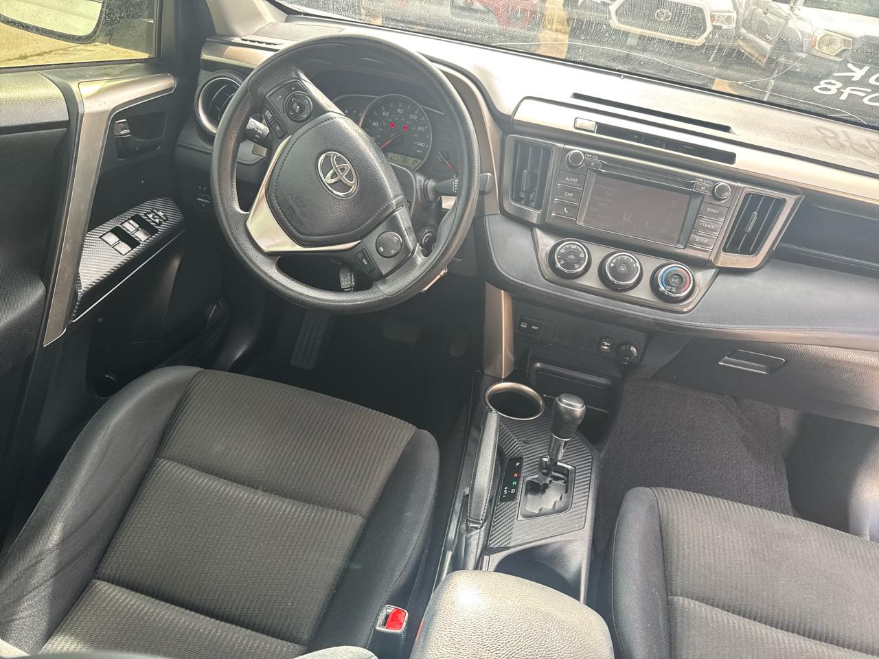 Toyota RAV4 LE FWD 2015