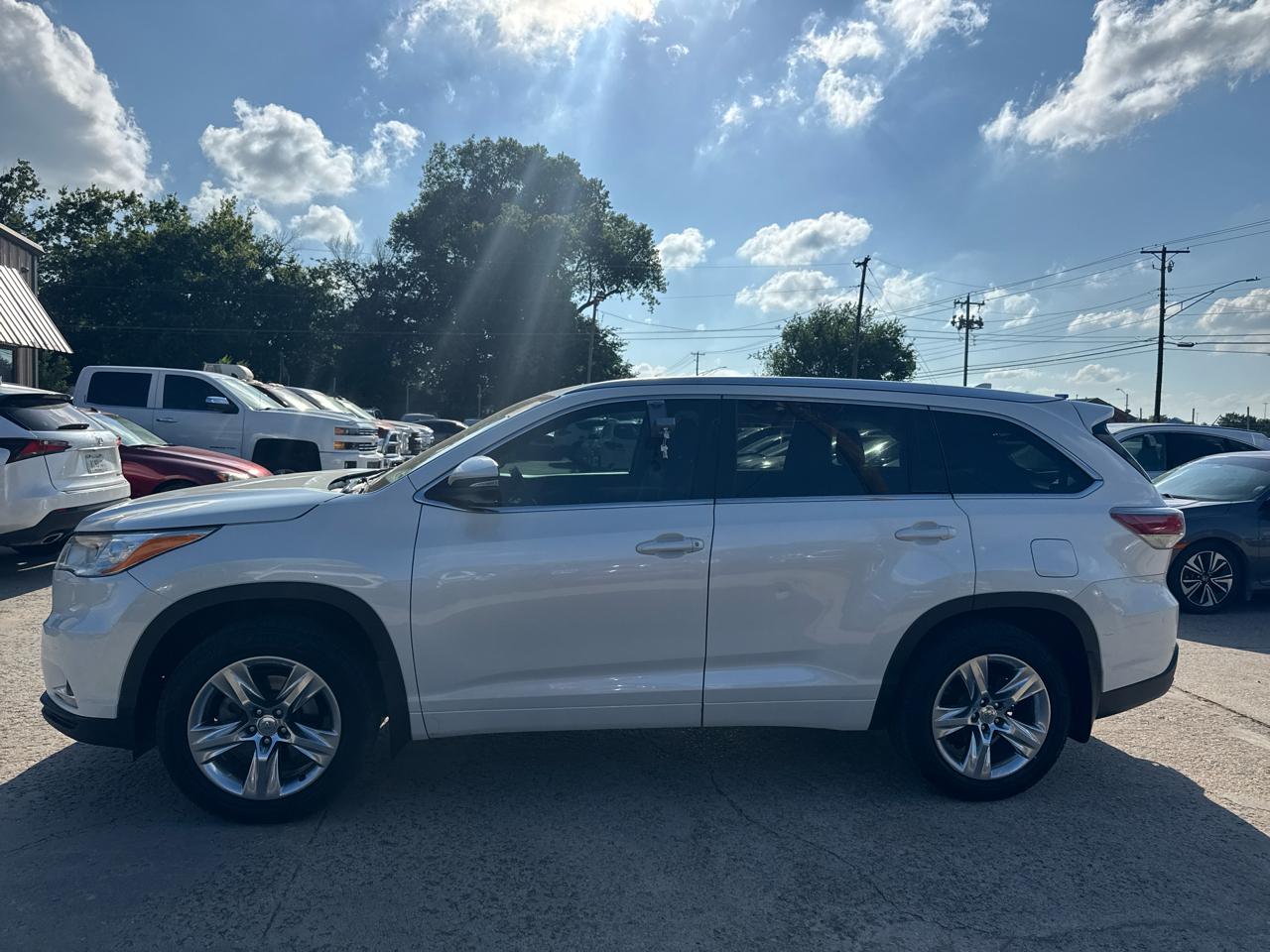 Toyota Highlander Limited FWD V6 2014