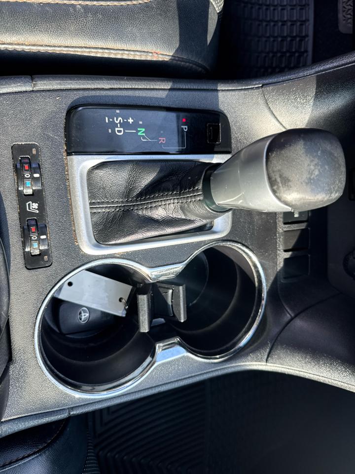 Toyota Highlander Limited FWD V6 2014