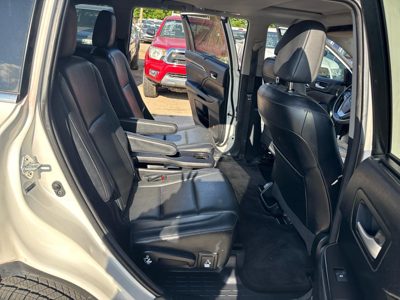 Toyota Highlander Limited FWD V6 2014