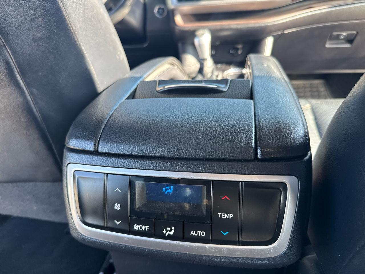 Toyota Highlander Limited FWD V6 2014