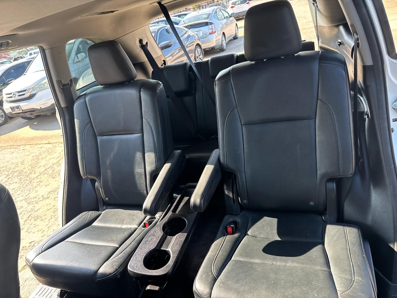 Toyota Highlander Limited FWD V6 2014