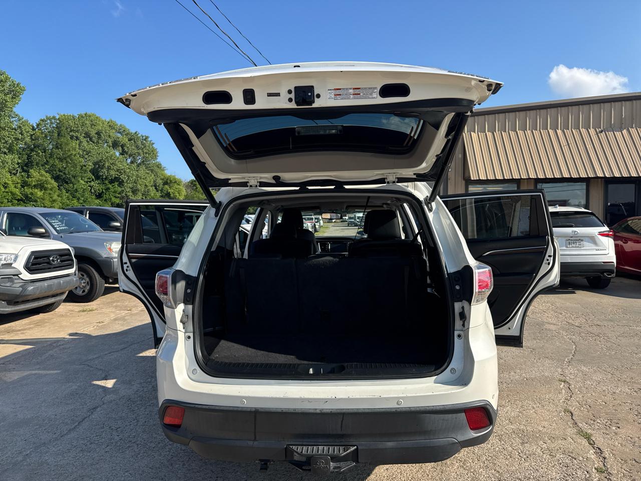 Toyota Highlander Limited FWD V6 2014