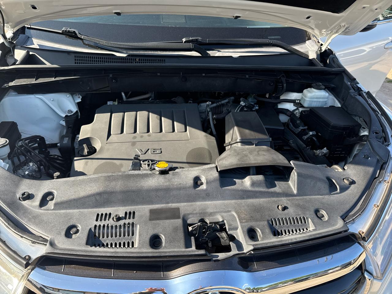 Toyota Highlander Limited FWD V6 2014
