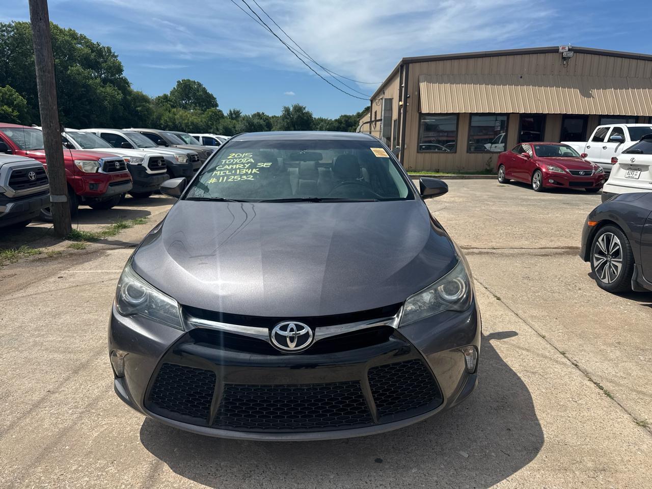 Toyota Camry SE 2015